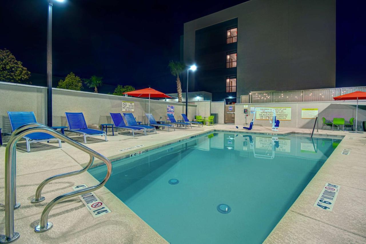 Home2 Suites By Hilton Las Vegas North Ngoại thất bức ảnh